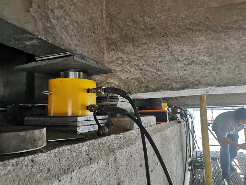 京滬高速公路萊蕪至臨沂（魯蘇界）段改擴(kuò)建工程施工九標(biāo)段項目梁板頂升與支座更換工程